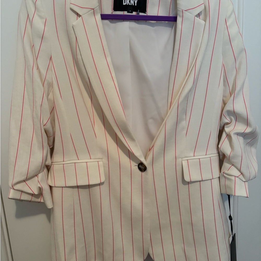 DKNY wonen’s size 10 Ivory Blazer Jacket with Red Lines NWT